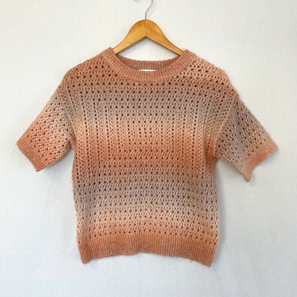 DESIGN HISTORY Women’s XS Peach Ombre Open Knit Short Sleeve Sweater